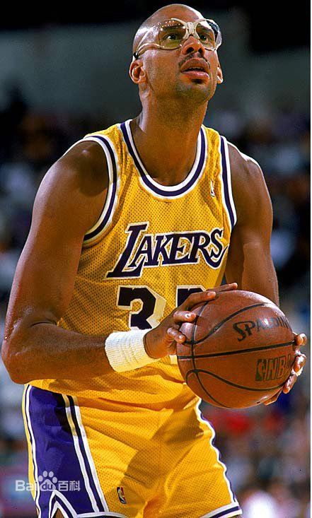 大秀中文，齐达内：无论是足球还是麻将，我都想更多探索中国（齐达内中文发声：不管足球还是麻将，我都想更深入探索中国）