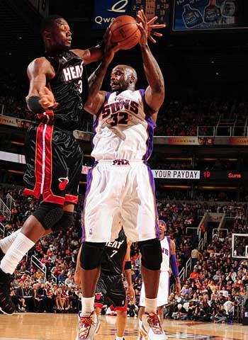 莫德里奇接受前克罗地亚主教练比利奇的个人专访（前克罗地亚主帅比利奇对莫德里奇进行个人专访）